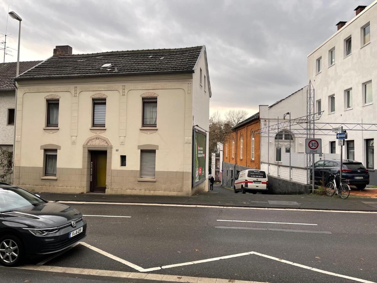Bonn-Beuel Zentrale Ferienwohnung Mit Parkplaetzen Eksteriør bilde