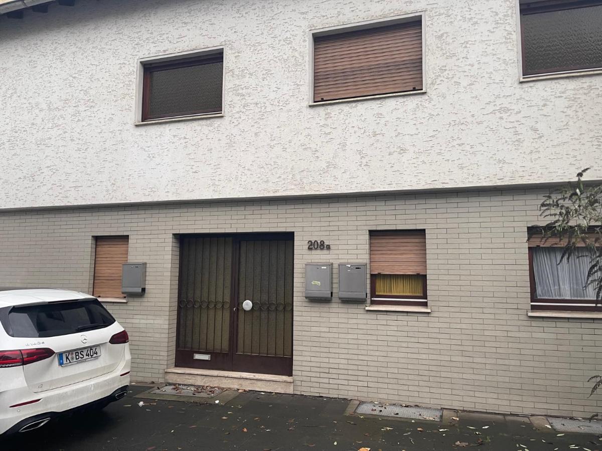 Bonn-Beuel Zentrale Ferienwohnung Mit Parkplaetzen Eksteriør bilde